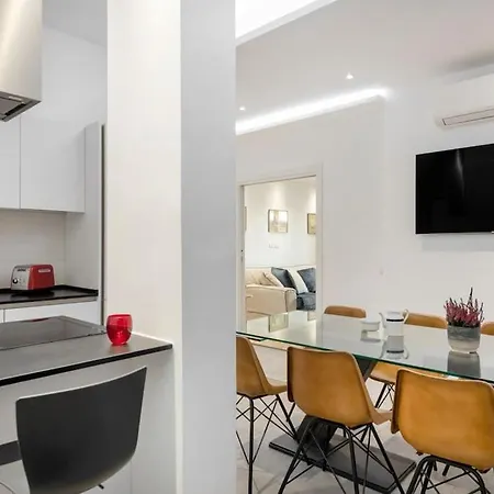 Апартаменты Vatican Dome View *